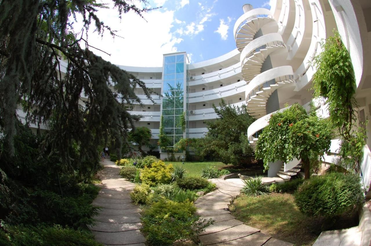 Отель Hotel Raluca Венус-4